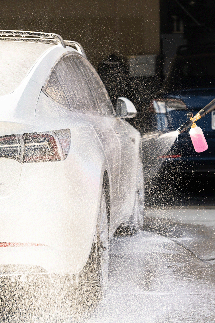 Professionele carwashinstallatie voor het reinigen van voertuigen
